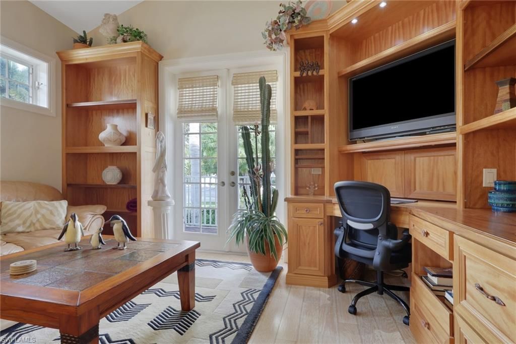 1510 Chesapeake Ave, Naples, FL 34102 Photo