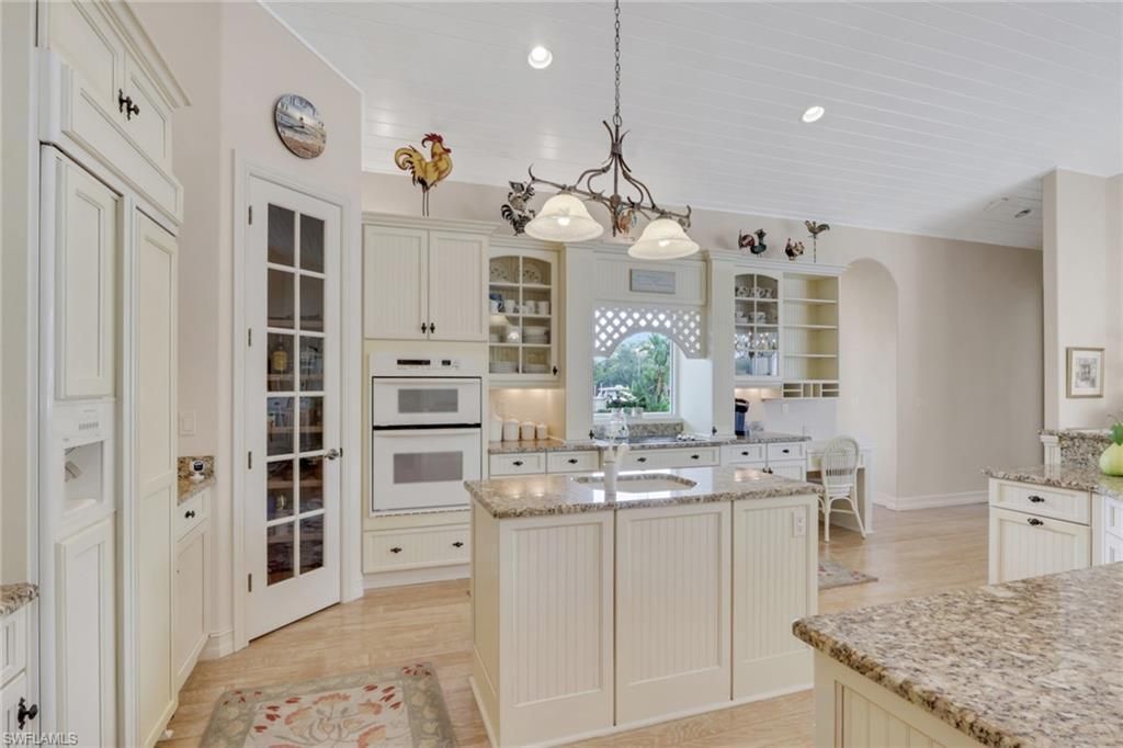 1510 Chesapeake Ave, Naples, FL 34102 Photo