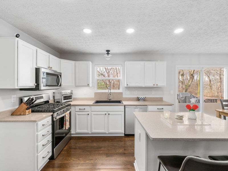 7555 Dover Ridge Court, Blacklick, OH 43004 Photo 10