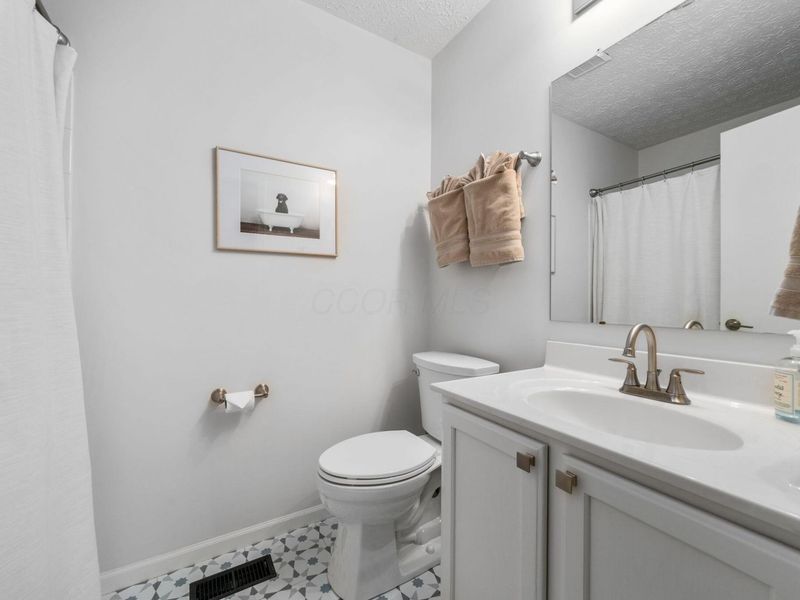 7555 Dover Ridge Court, Blacklick, OH 43004 Photo 22