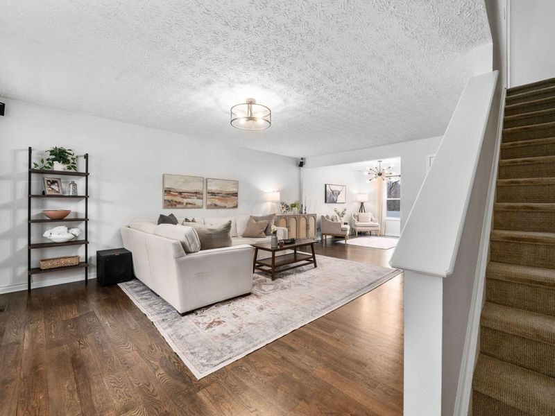 7555 Dover Ridge Court, Blacklick, OH 43004 Photo 3