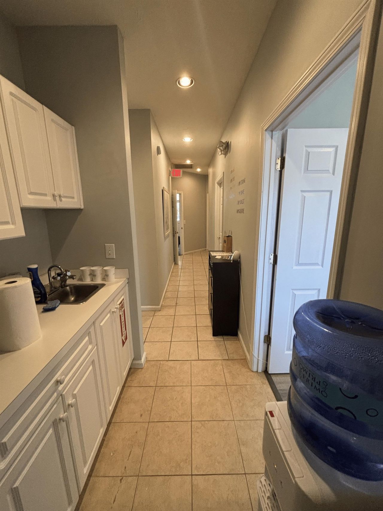2102 Cromley Circle Photo 16