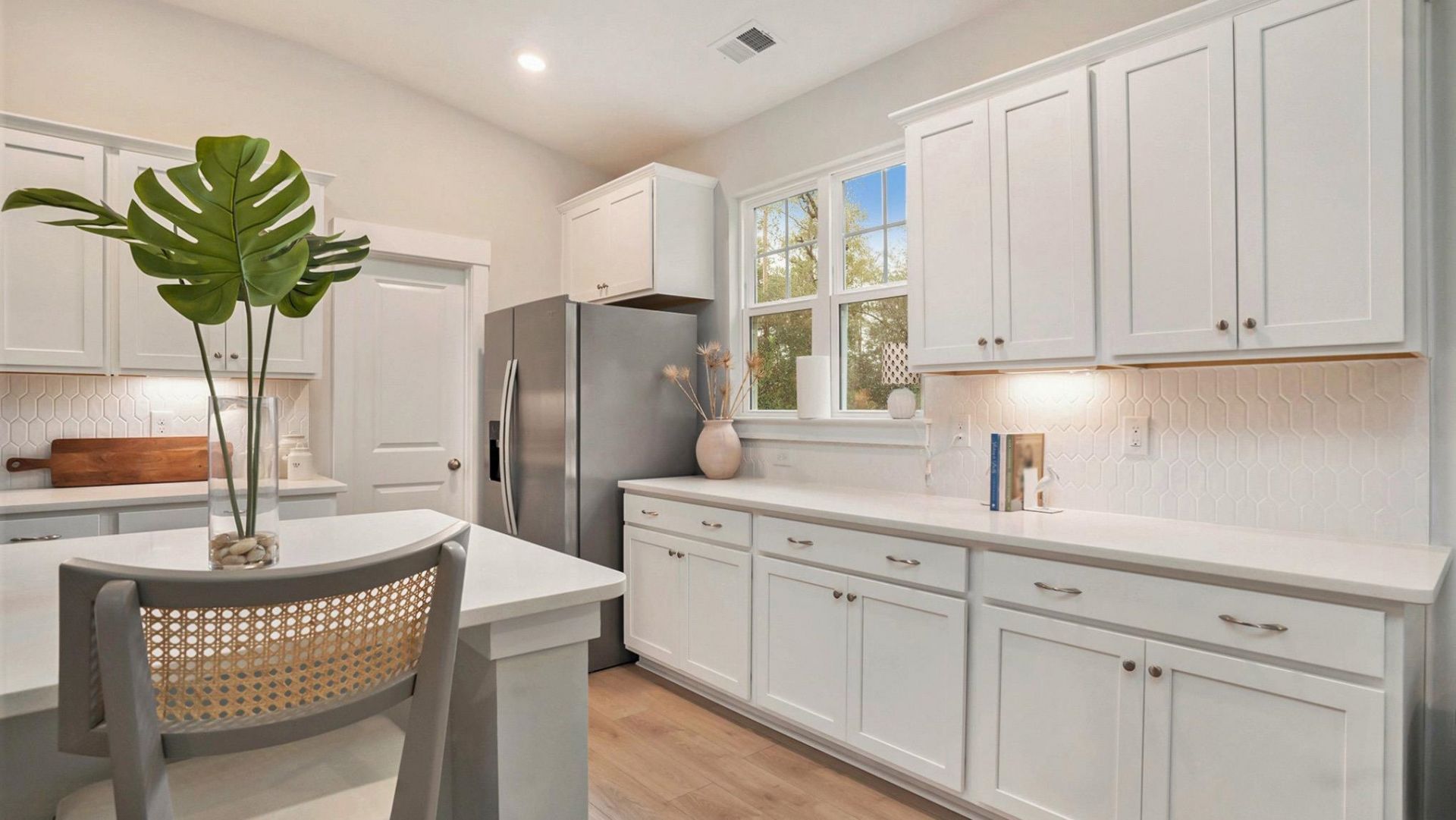 216 Squirrel Run Dr. Photo 9