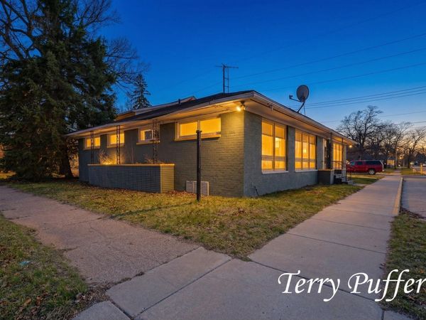 2101 Peck Street, Muskegon, MI 49444