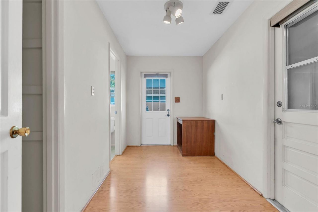 5511 10th Avenue Drive W, Bradenton, FL 34209 Photo