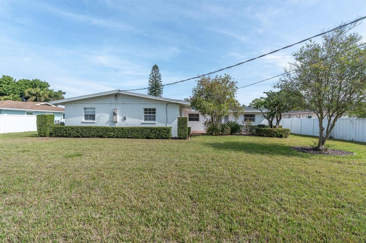 5511 10th Avenue Drive W, Bradenton, FL 34209 Photo