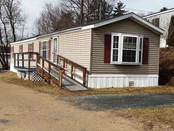 6 Hilltop Manor Mobile Home Park, Littleton, NH 03561