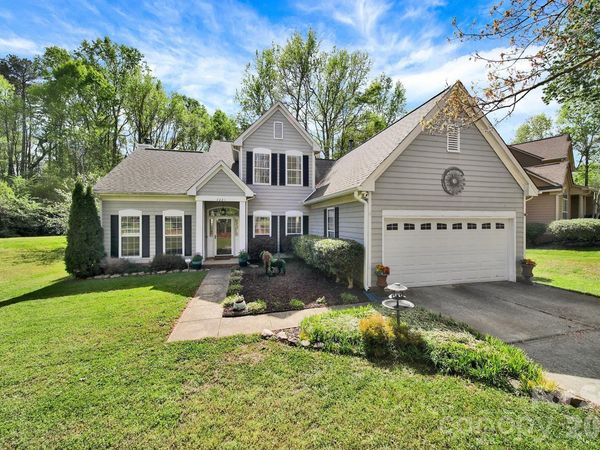 7221 Maitland Lane, Charlotte, NC 28215