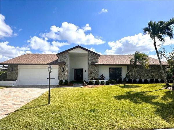 1203 Foxfire LN, NAPLES, FL 34104