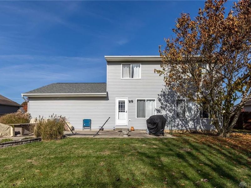 1181 Winchester Drive, Troy, OH 45373 Photo 8