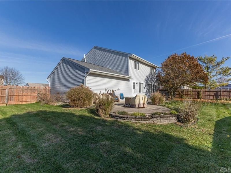 1181 Winchester Drive, Troy, OH 45373 Photo 9