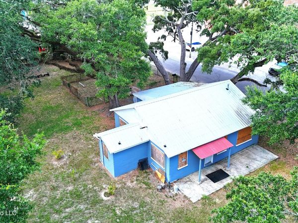 2817 Broadmoor Place, Gulfport, MS 39501