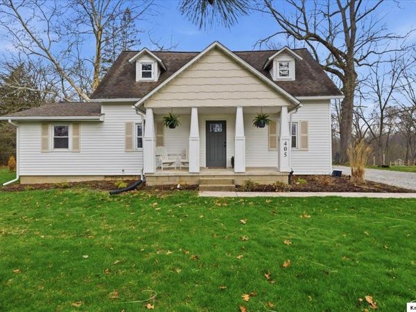 405 Gaskin Dr, Gambier, OH 43022