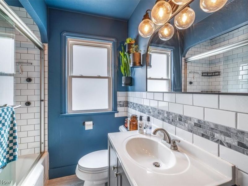 7907 Renwood Drive, Parma, OH 44129 Photo 13