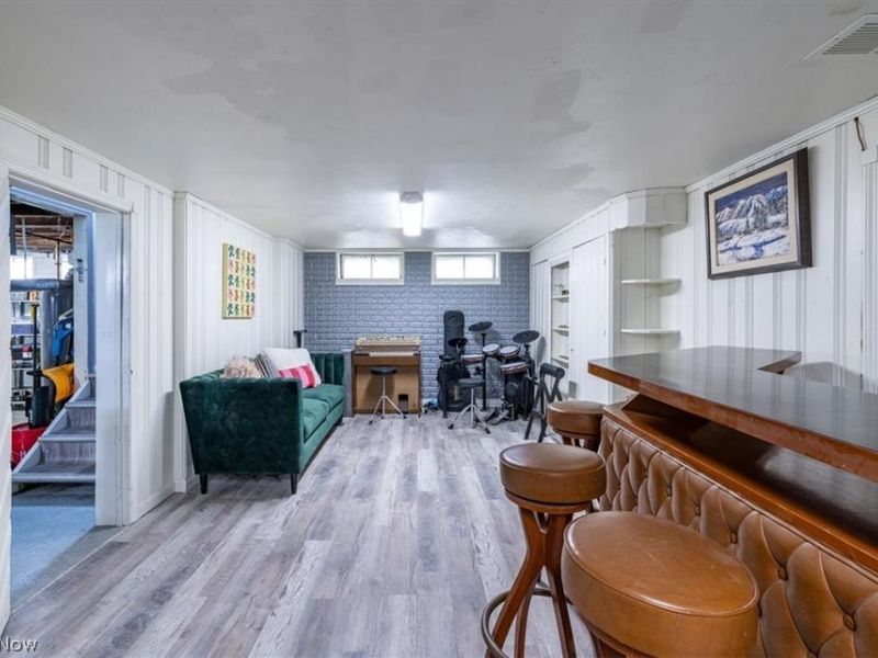 7907 Renwood Drive, Parma, OH 44129 Photo 16