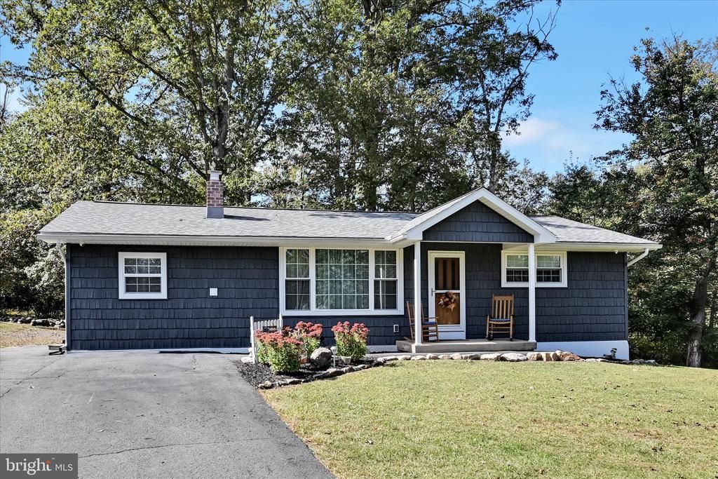 430 Mohave Drive , Auburn, PA 17922 Main Photo