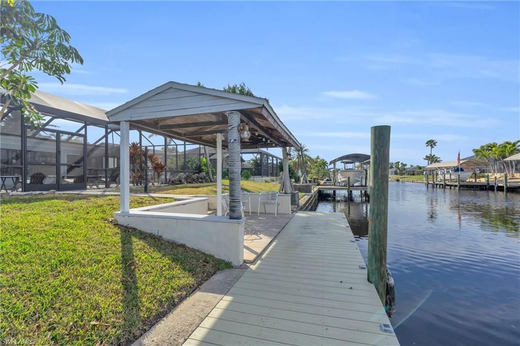 1443 Windsor Ct, Cape Coral, FL 33904 Photo