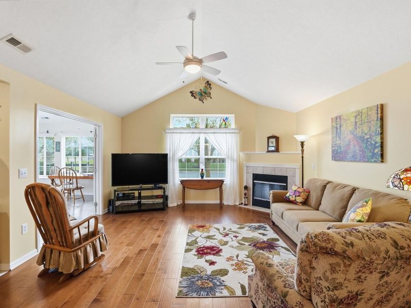 5283 Hayden Woods Lane, Hilliard, OH 43026 Photo 5