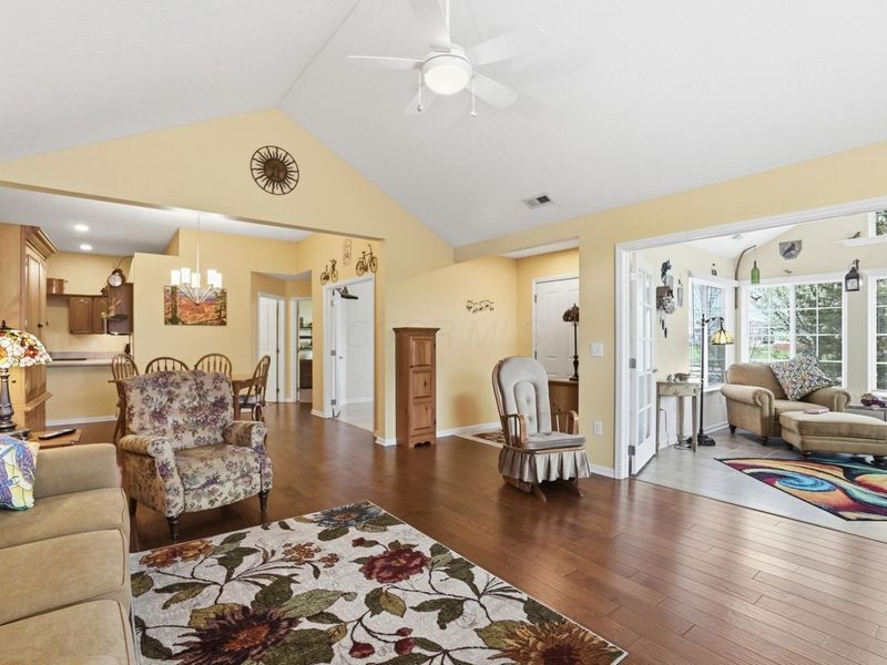 5283 Hayden Woods Lane, Hilliard, OH 43026 Photo 7