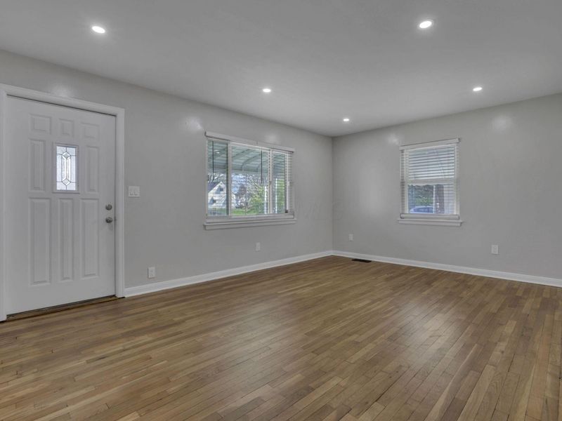 1227 E North Broadway Street, Columbus, OH 43224 Photo 16