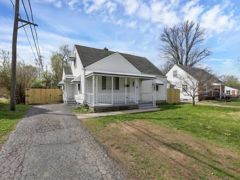 1227 E North Broadway Street, Columbus, OH 43224 Photo 4