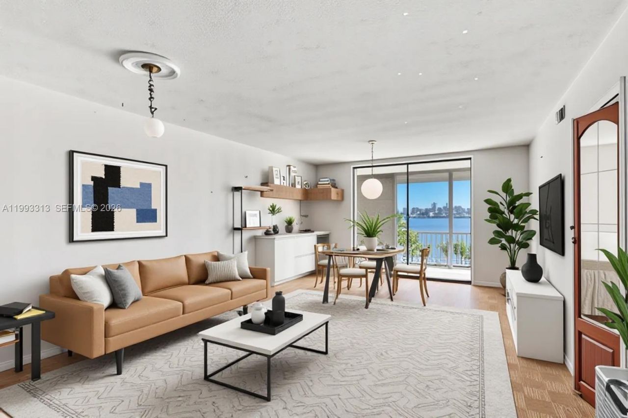 3010 Marcos Dr , Unit R308, Aventura, FL 33160 Photo