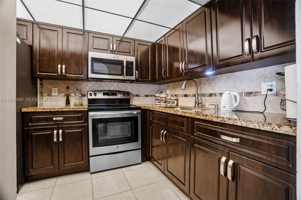 1625 NW 80th Ave , Unit D, Margate, FL 33063 Photo