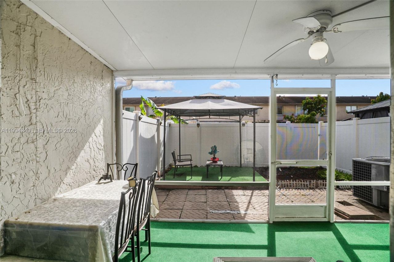 1625 NW 80th Ave , Unit D, Margate, FL 33063 Photo