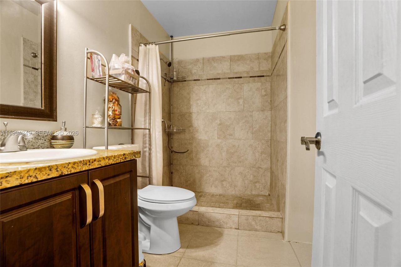 1625 NW 80th Ave , Unit D, Margate, FL 33063 Photo