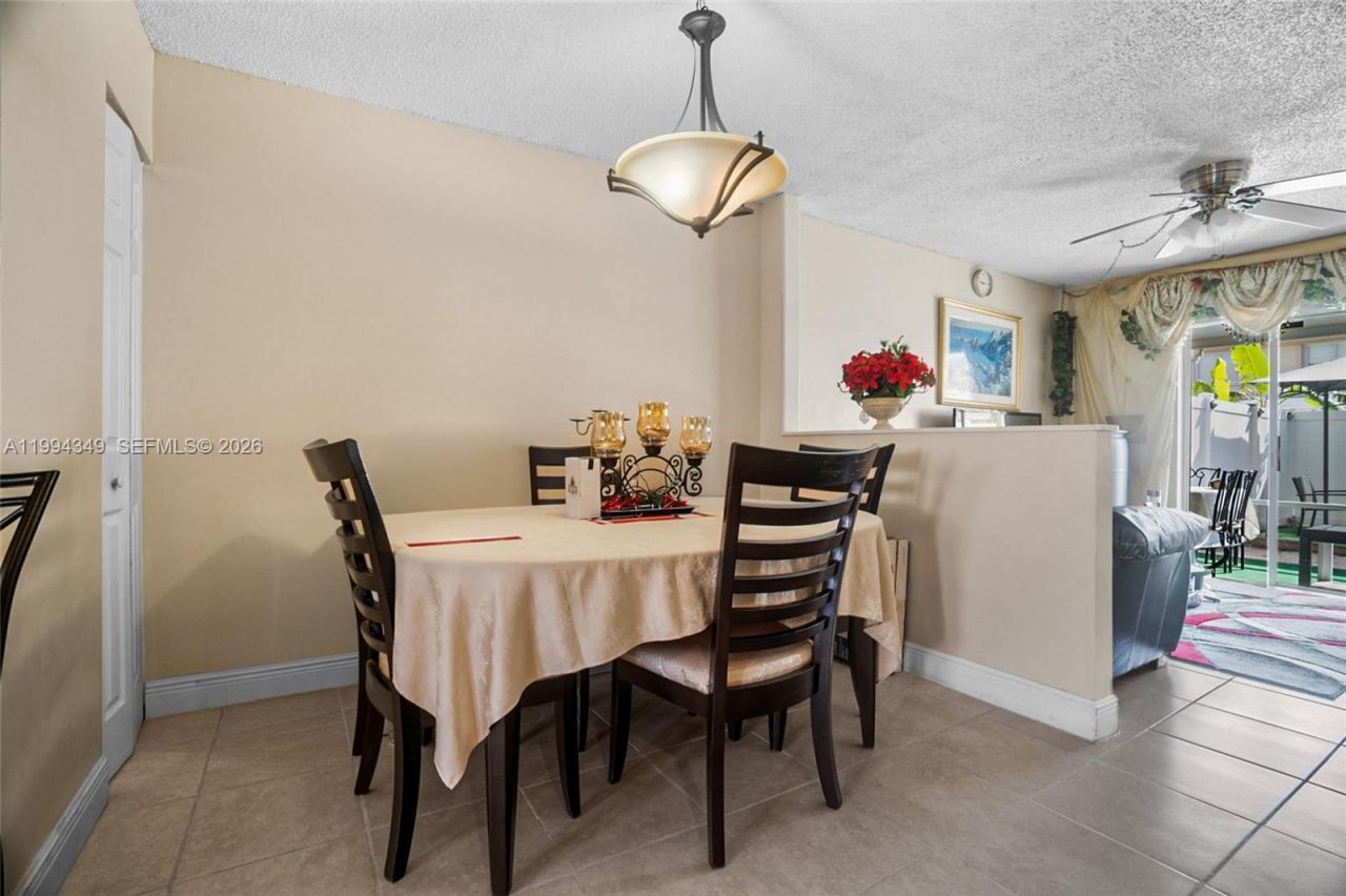 1625 NW 80th Ave , Unit D, Margate, FL 33063 Photo