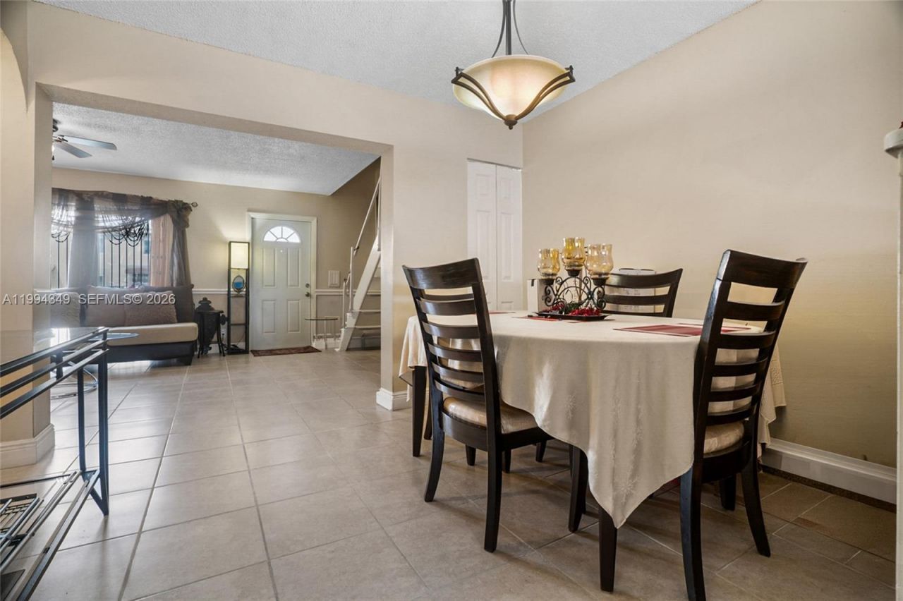 1625 NW 80th Ave , Unit D, Margate, FL 33063 Photo