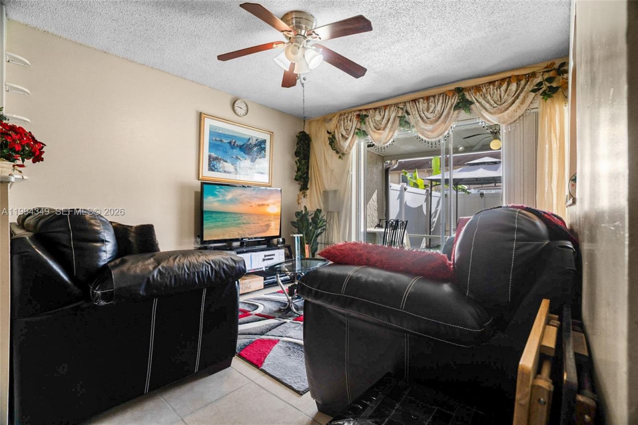 1625 NW 80th Ave , Unit D, Margate, FL 33063 Photo