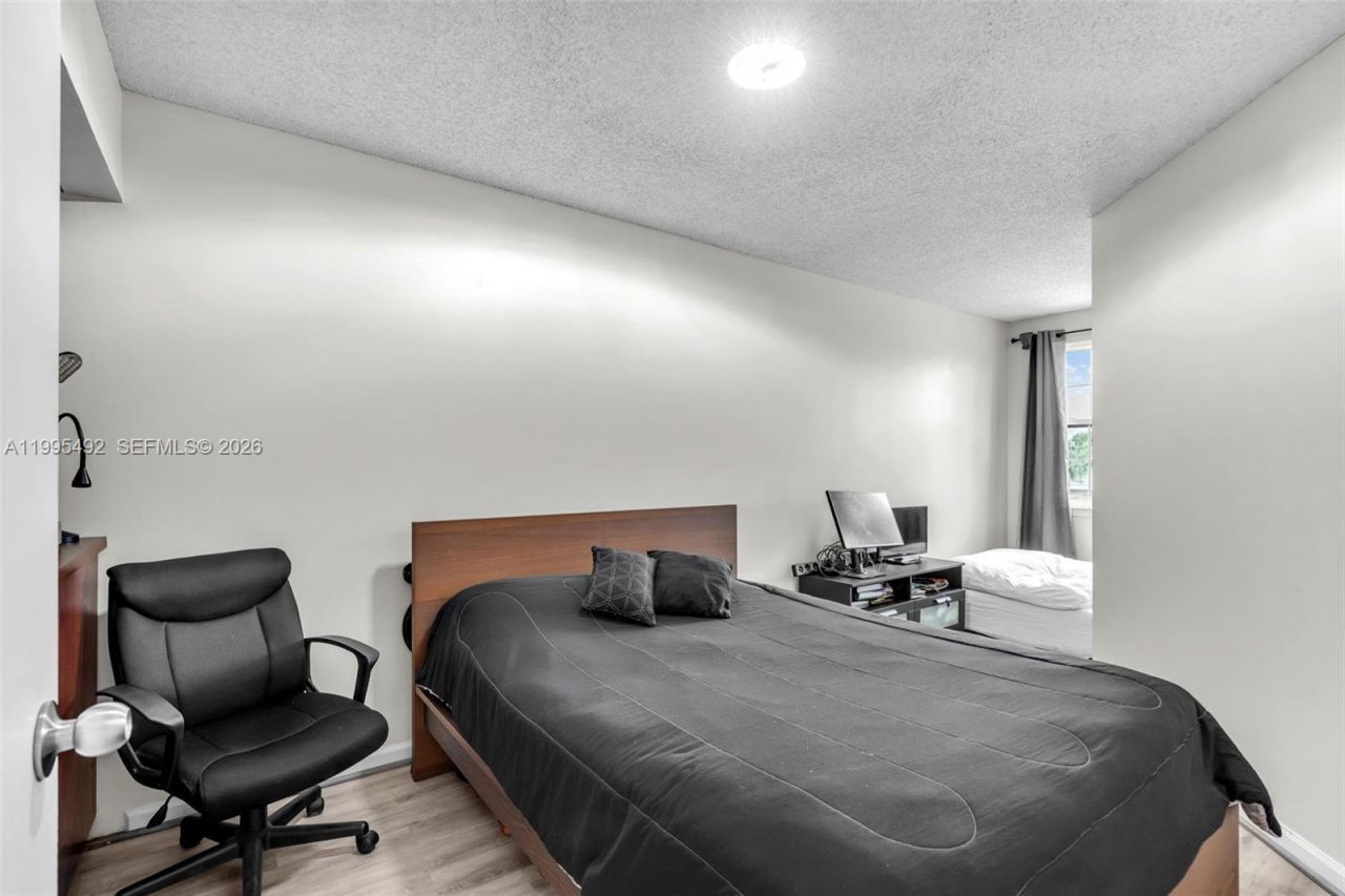 9925 NW 57th Mnr, Coral Springs, FL 33076 Photo