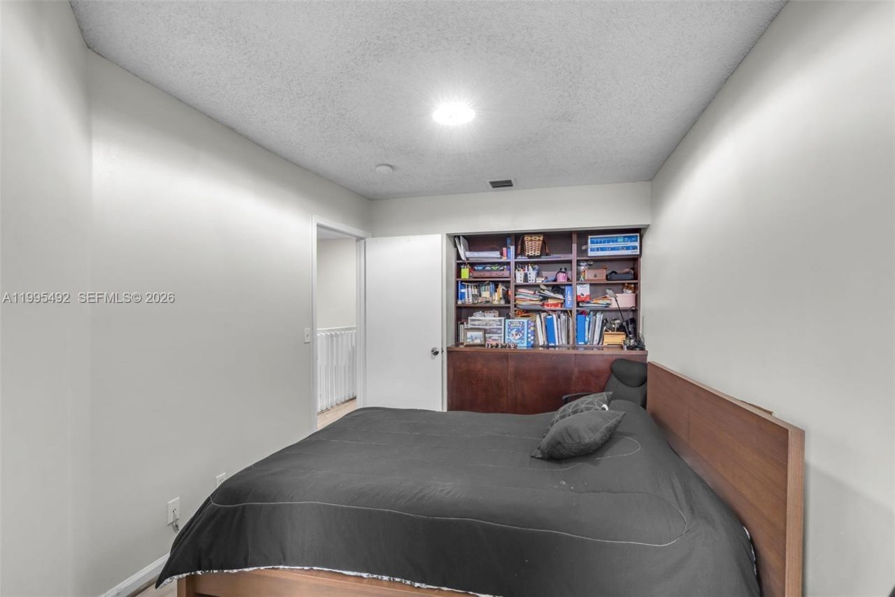 9925 NW 57th Mnr, Coral Springs, FL 33076 Photo