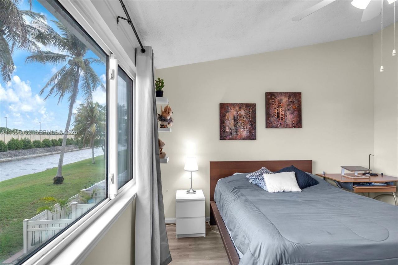 9925 NW 57th Mnr, Coral Springs, FL 33076 Photo