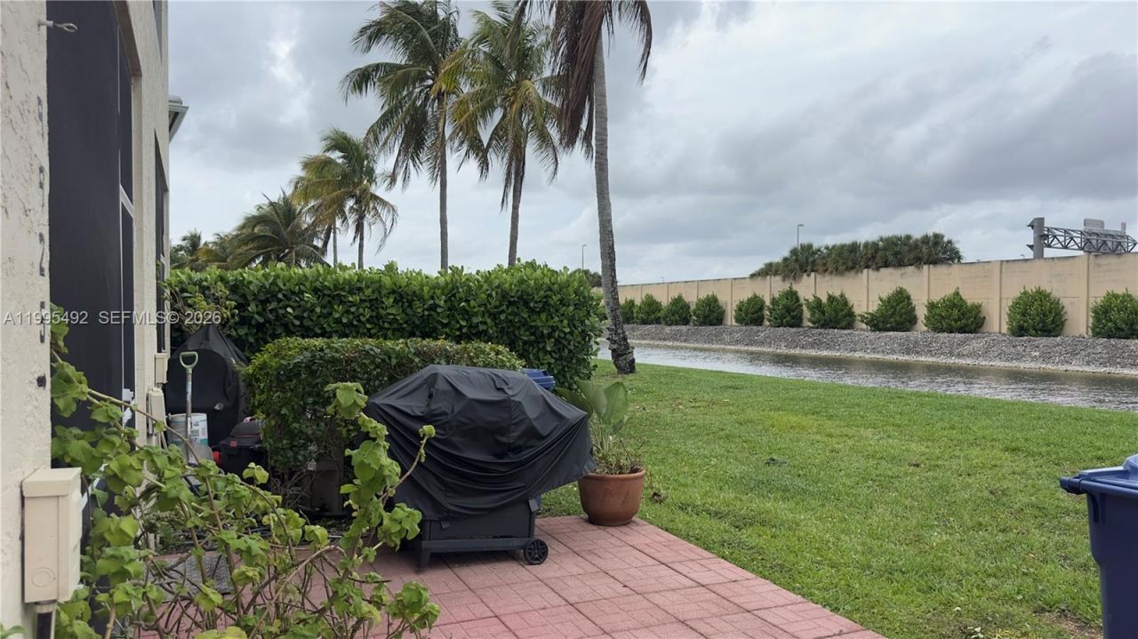 9925 NW 57th Mnr, Coral Springs, FL 33076 Photo