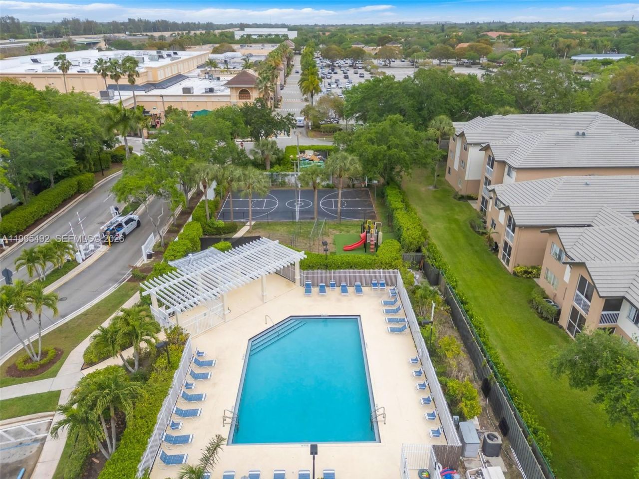 9925 NW 57th Mnr, Coral Springs, FL 33076 Photo