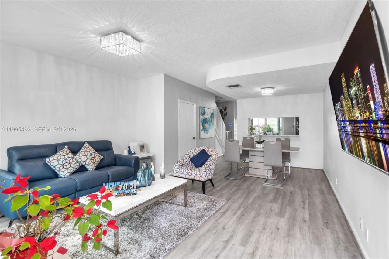 9925 NW 57th Mnr, Coral Springs, FL 33076 Photo