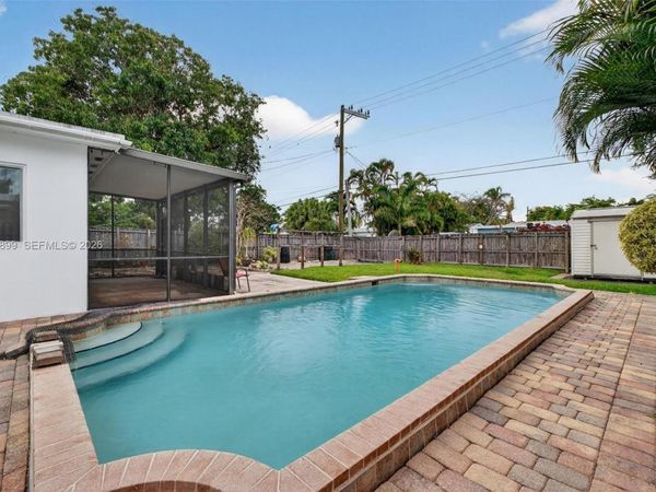 1419 Harding St , Hollywood, FL 33020