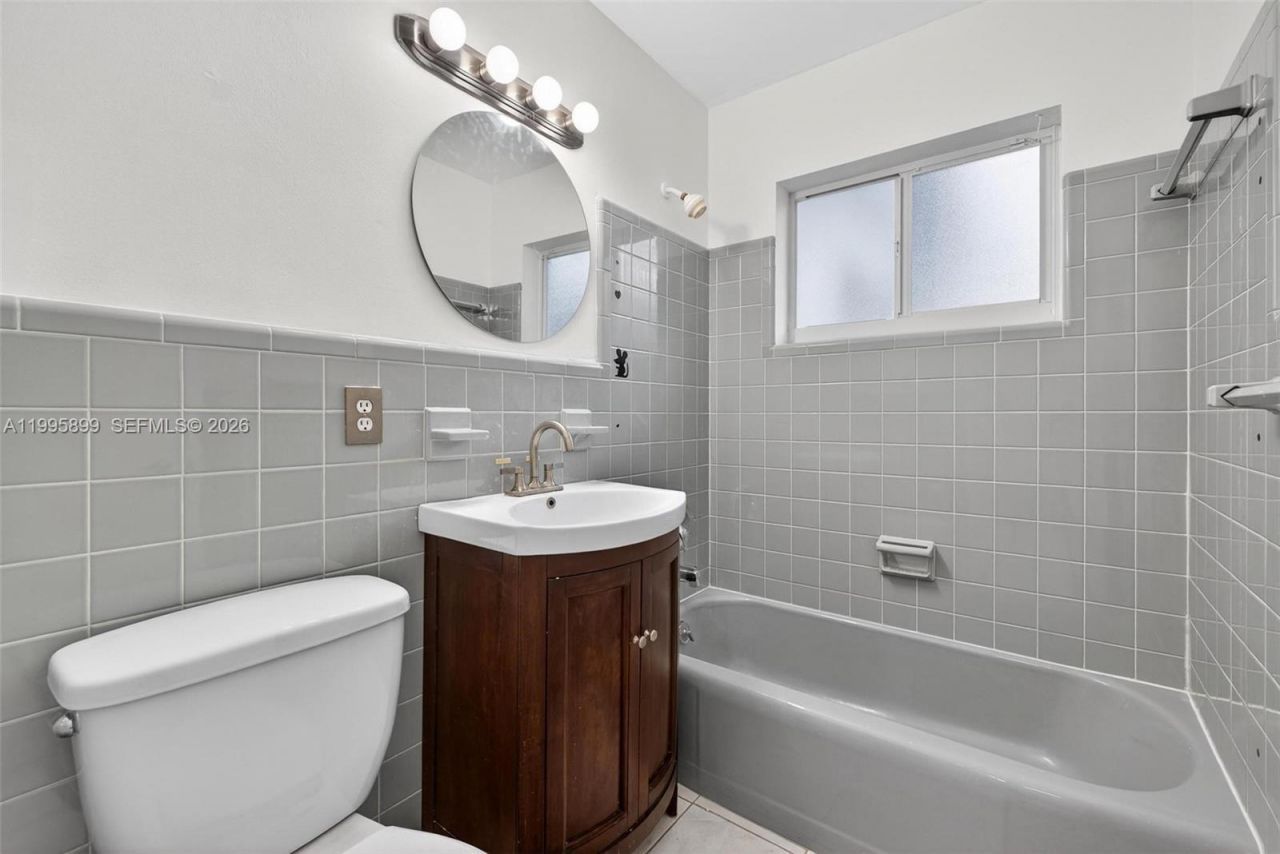 1419 Harding St , Hollywood, FL 33020 Photo