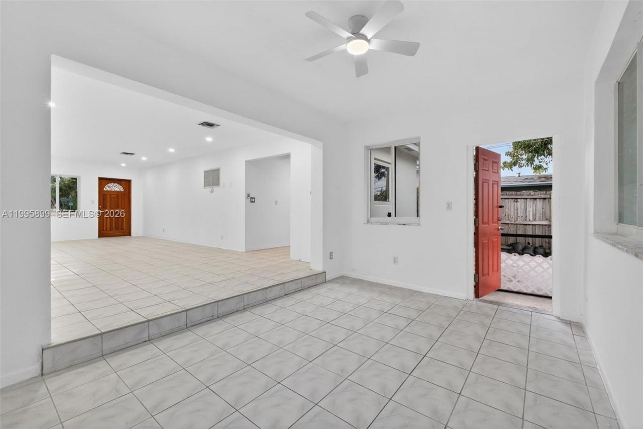 1419 Harding St , Hollywood, FL 33020 Photo