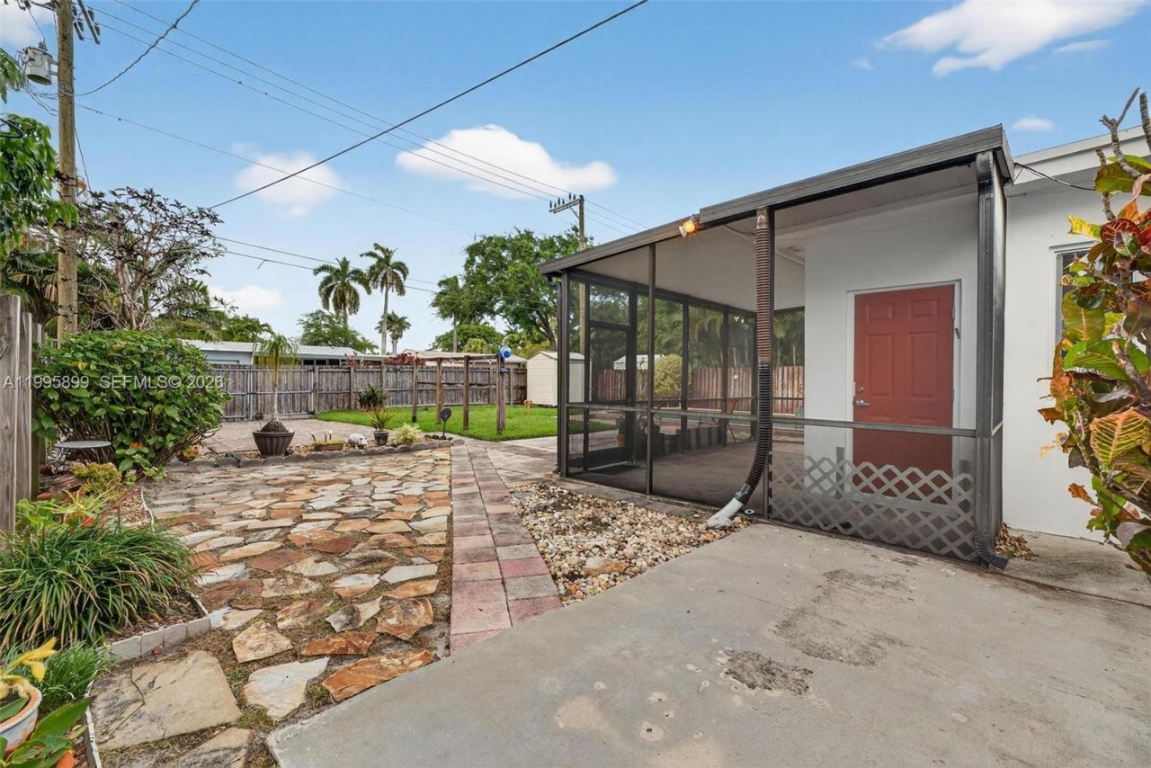 1419 Harding St , Hollywood, FL 33020 Photo