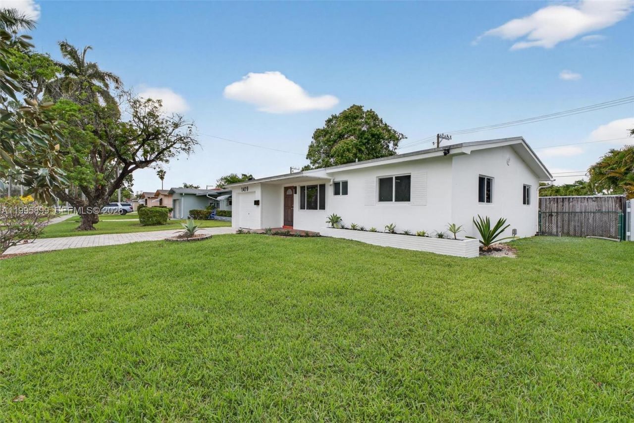 1419 Harding St , Hollywood, FL 33020 Photo