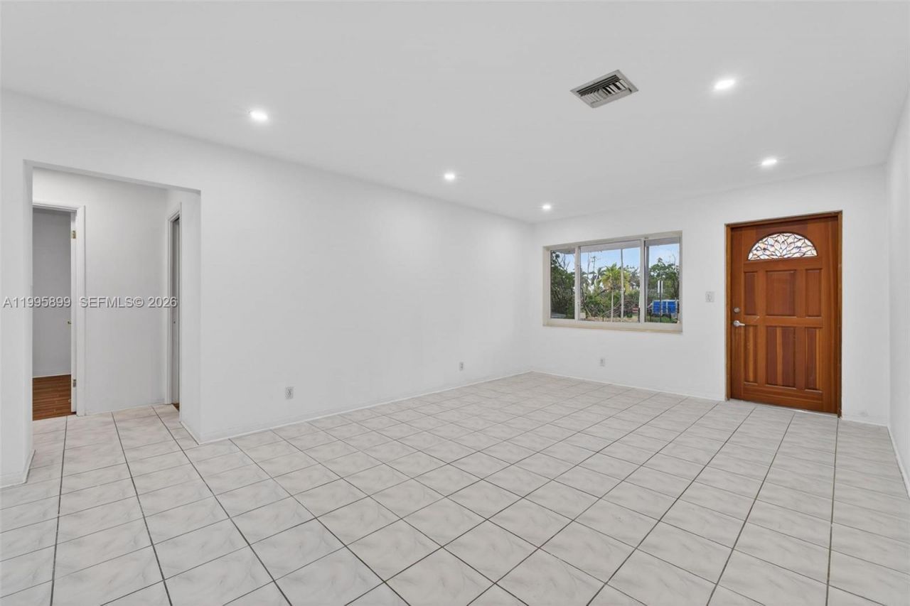 1419 Harding St , Hollywood, FL 33020 Photo