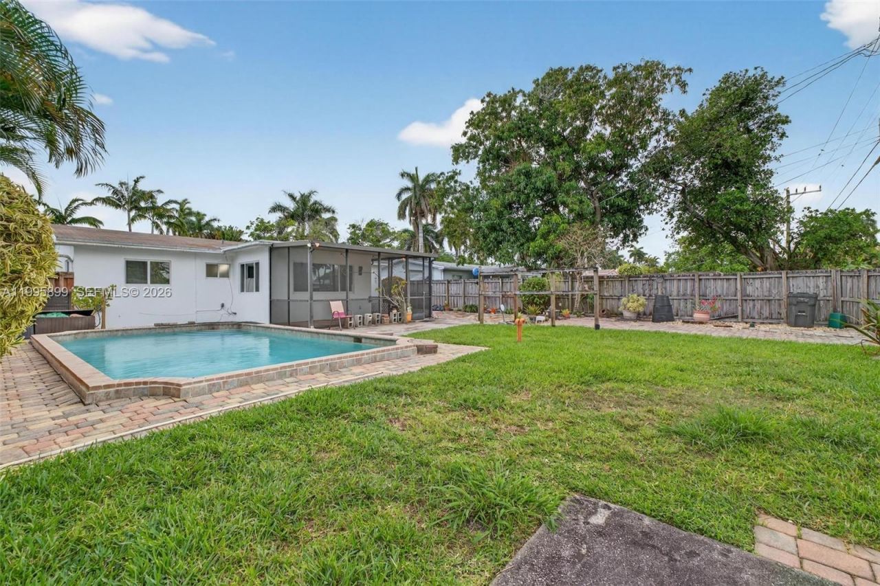 1419 Harding St , Hollywood, FL 33020 Photo