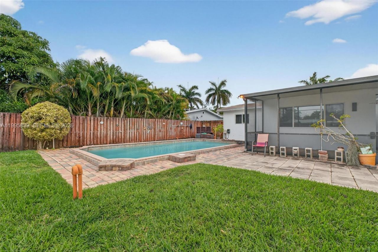 1419 Harding St , Hollywood, FL 33020 Photo