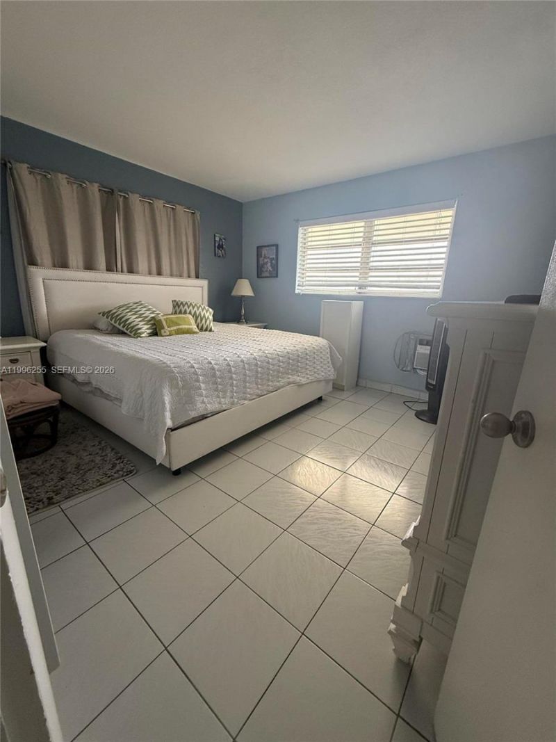 17050 NE 14th Ave, Unit 315, Miami, FL 33162 Photo