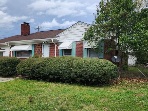 322 W Columbus Street, Whiteville, NC 28472