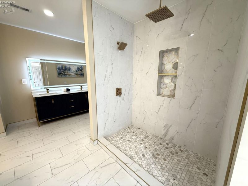 157 W Main Street, Norwalk, OH 44857 Photo 37