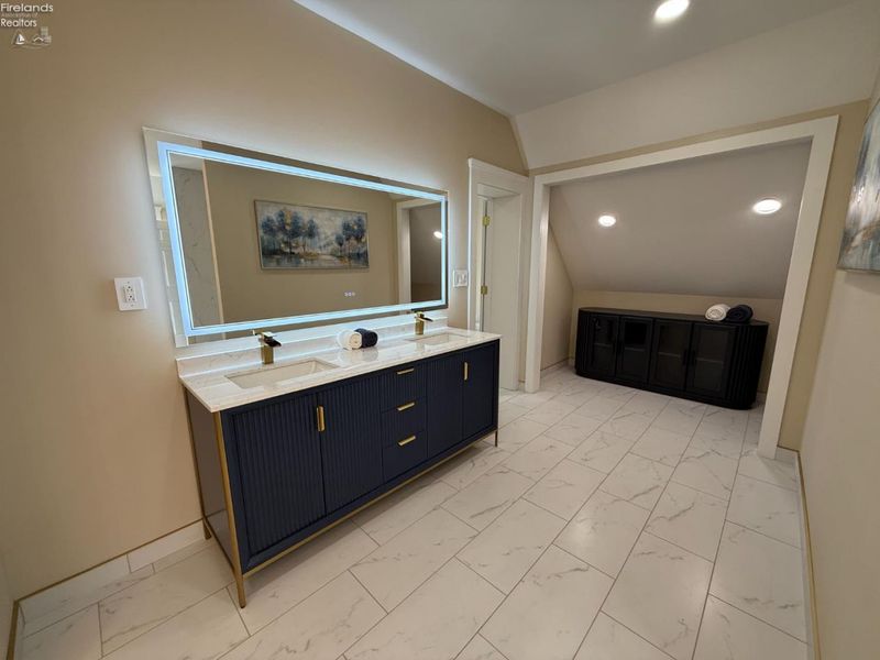 157 W Main Street, Norwalk, OH 44857 Photo 38